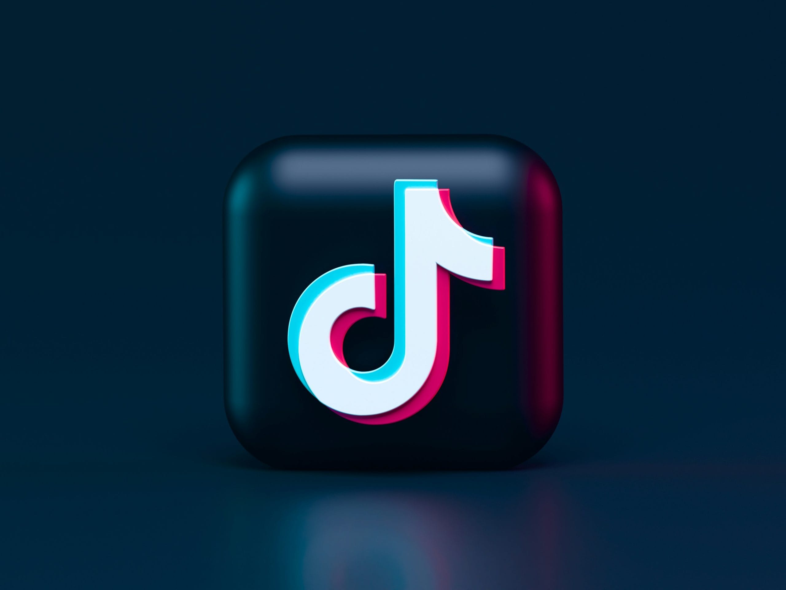 Social Media Advertising Agency Lagos Abuja Nigeria 5 alexander shatov I4p0FcjDBJI unsplash scaled